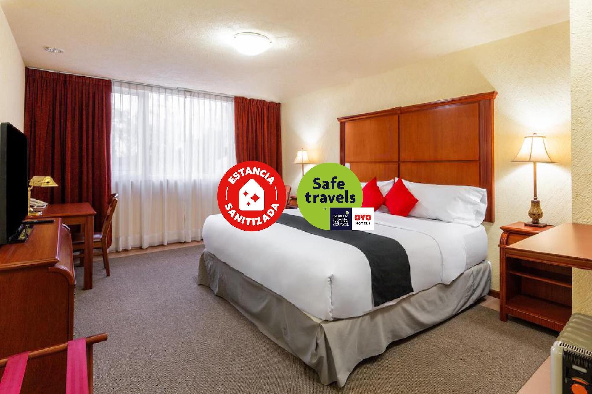 Howard Johnson By Wyndham Toluca Exteriör bild
