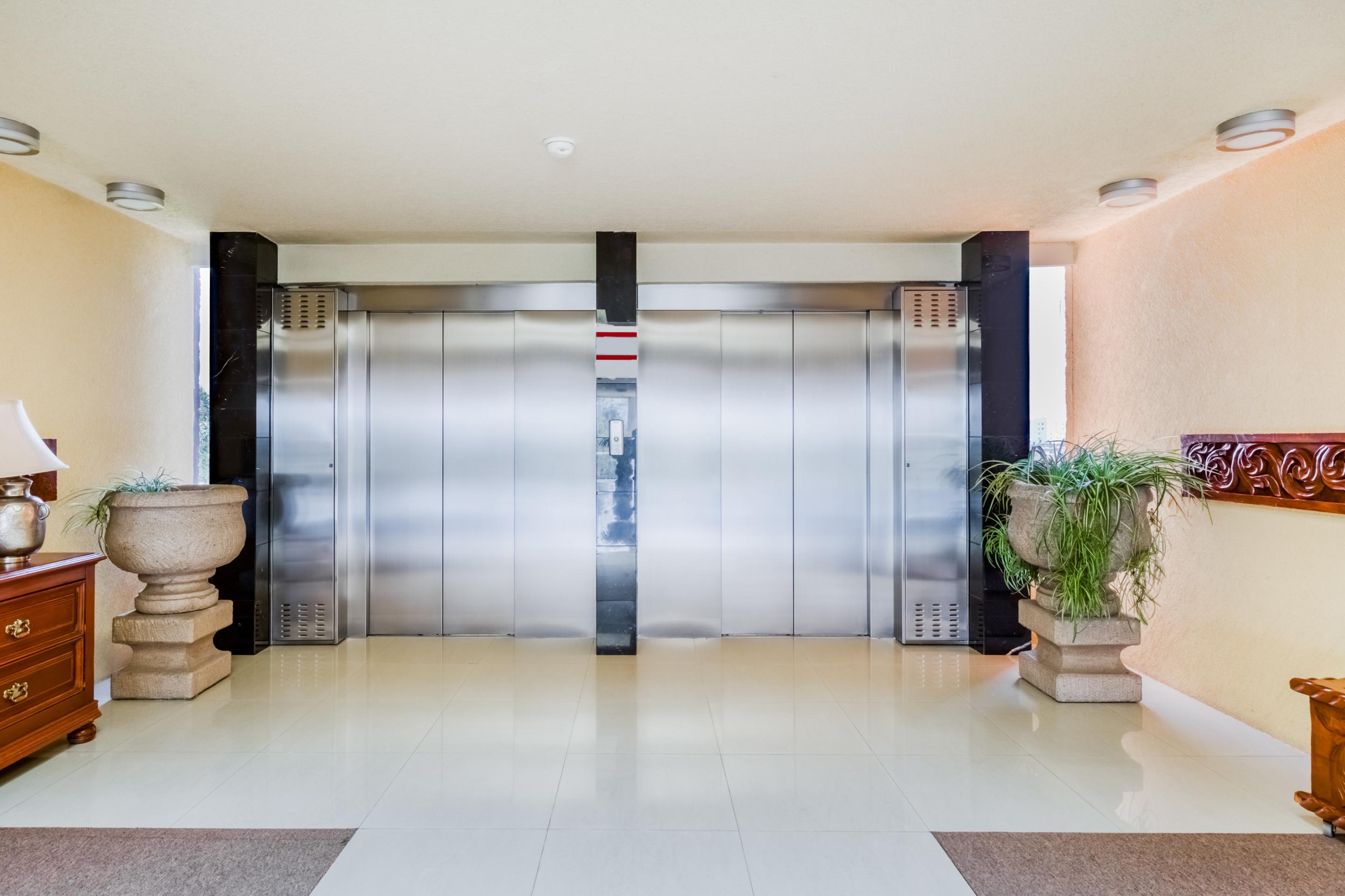 Howard Johnson By Wyndham Toluca Exteriör bild